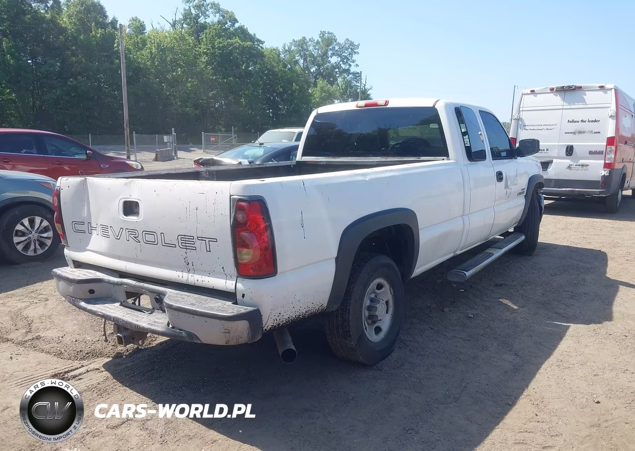 2007 Chevrolet Silverado 2500Hd Classic Work Truck VIN:1GCHC29D27E136607 - 4