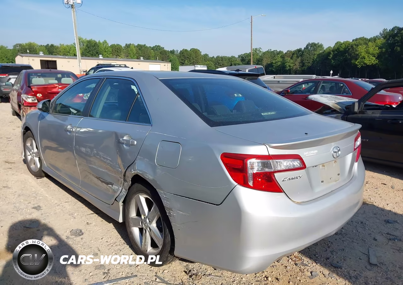 2014 Toyota Camry Se VIN:4T1BF1FK7EU452920 - 3