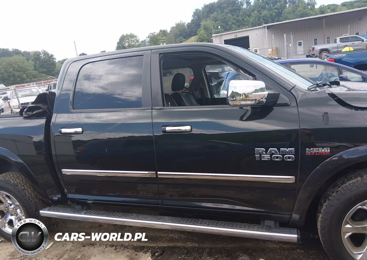 2016 Ram 1500 Laramie VIN:1C6RR7NT4GS180484 - 14