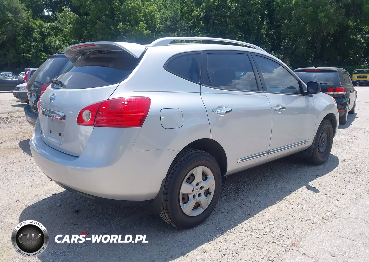 2015 Nissan Rogue Select S VIN:JN8AS5MT7FW667884 - 4
