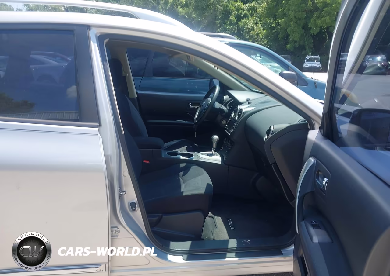 2015 Nissan Rogue Select S VIN:JN8AS5MT7FW667884 - 5