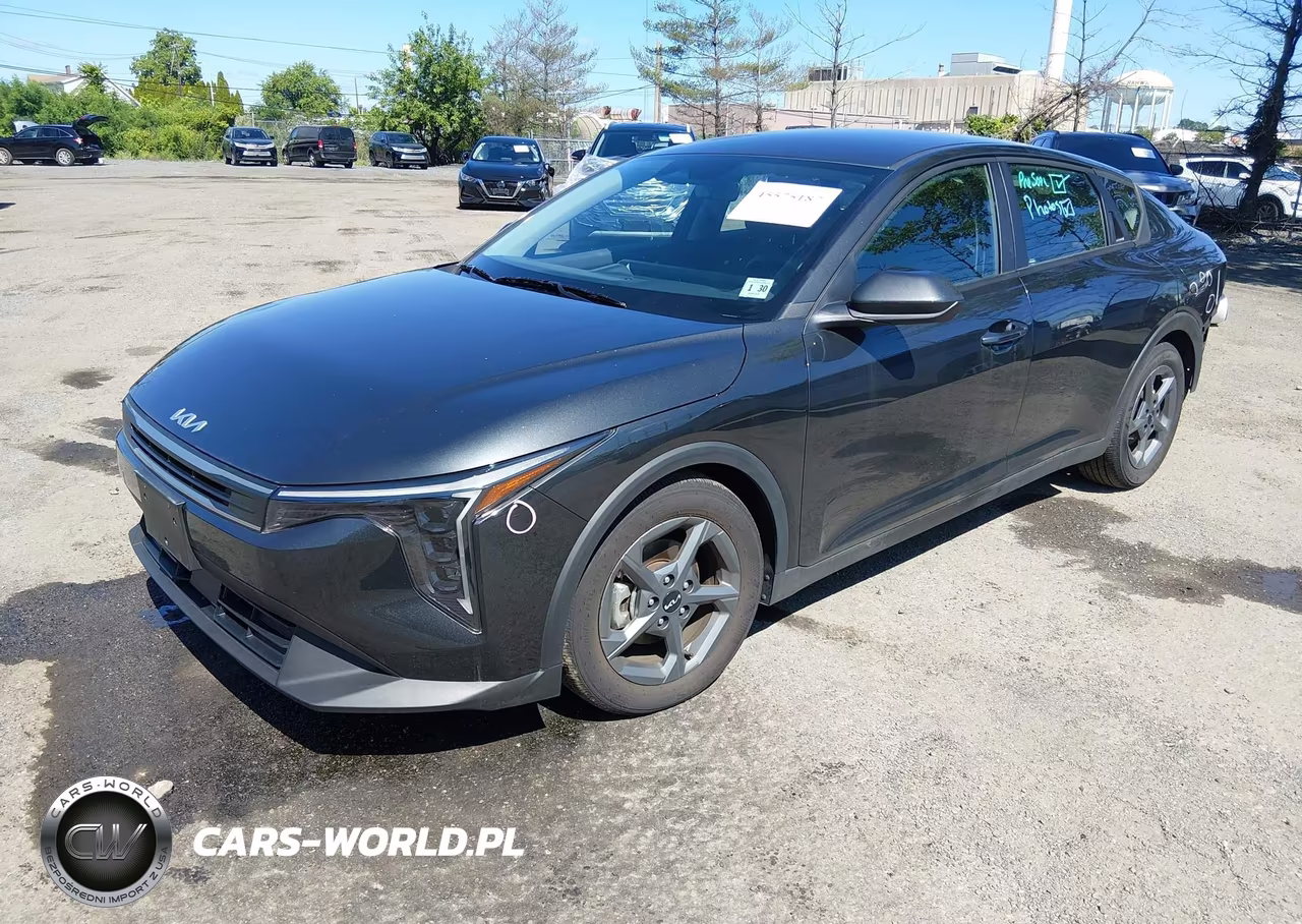 2025 Kia K4 Lxs VIN:3KPFT4DE1SE037261 - 2