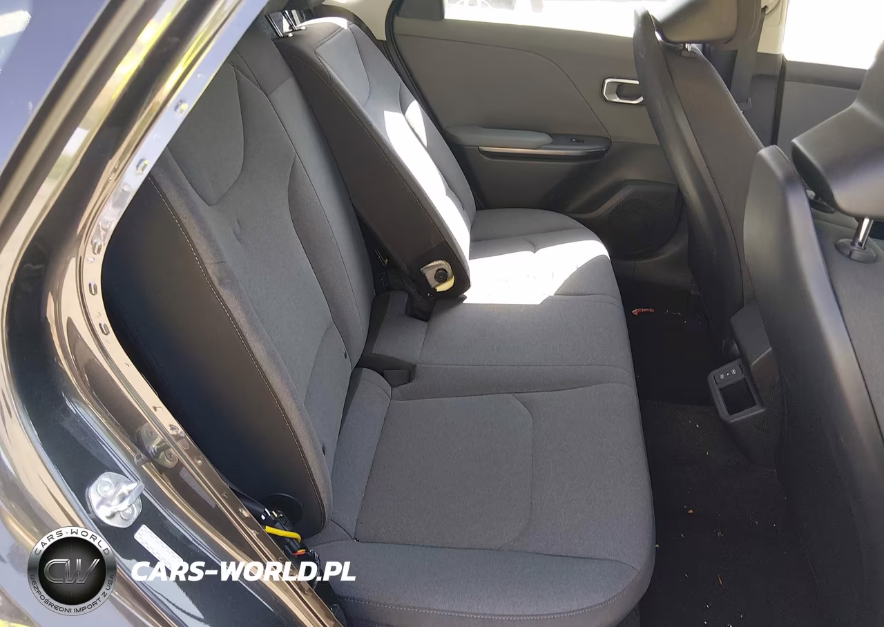 2025 Kia K4 Lxs VIN:3KPFT4DE1SE037261 - 8