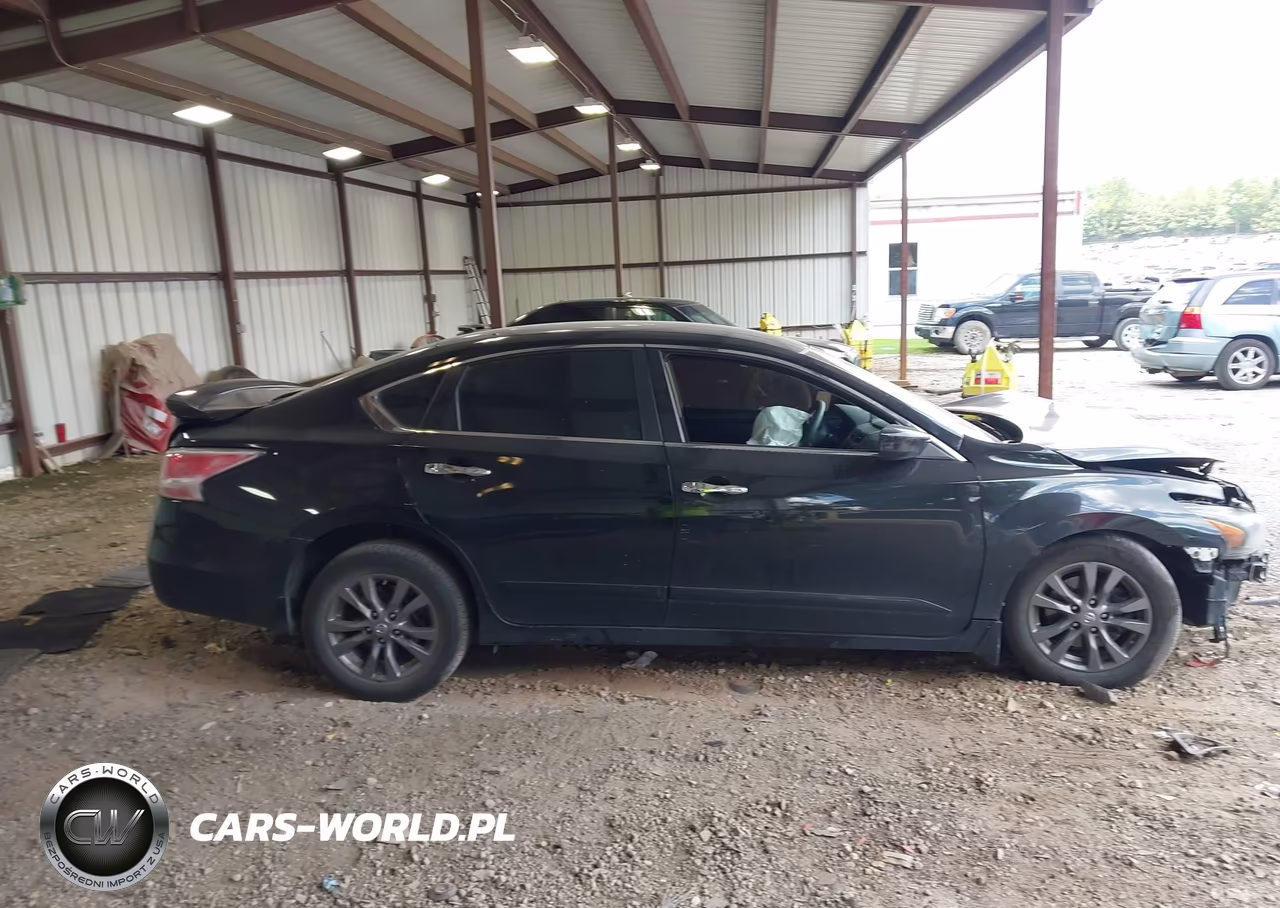 2015 Nissan Altima 2.5 S VIN:1N4AL3AP6FC213556 - 13