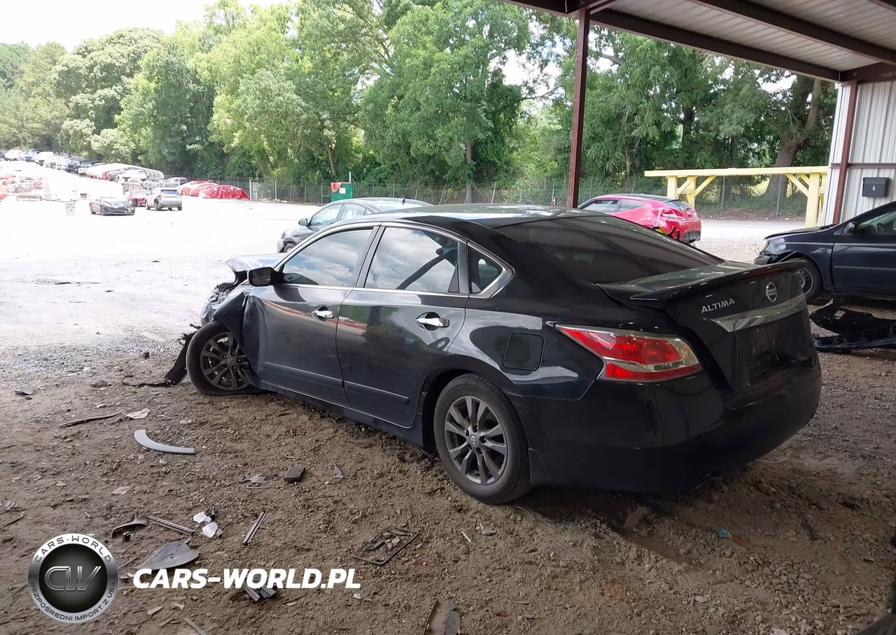 2015 Nissan Altima 2.5 S VIN:1N4AL3AP6FC213556 - 3