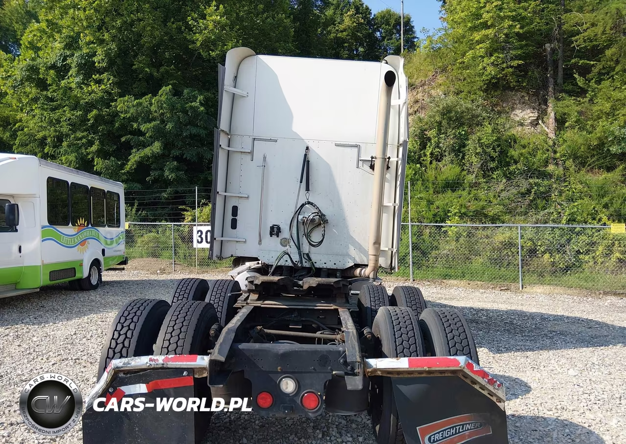 2007 Freightliner Conventional Columbia VIN:1FUJA6CK87LX17491 - 8