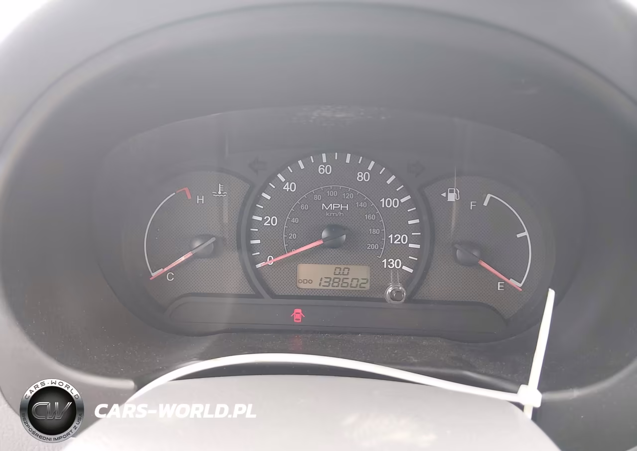 2004 Hyundai Accent VIN:KMHCF35C54U299866 - 7