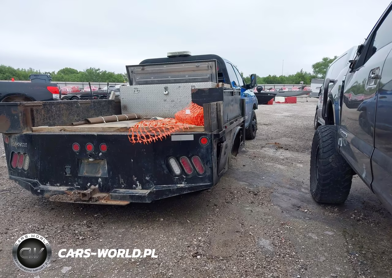 2021 Ram 3500 Chassis Tradesman-Slt-Laramie-Limited VIN:3C7WRTCLXMG625744 - 4
