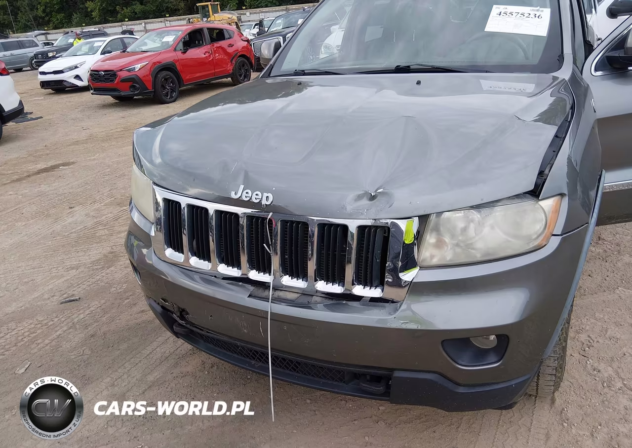2011 Jeep Grand Cherokee Laredo VIN:1J4RR4GG9BC576849 - 6