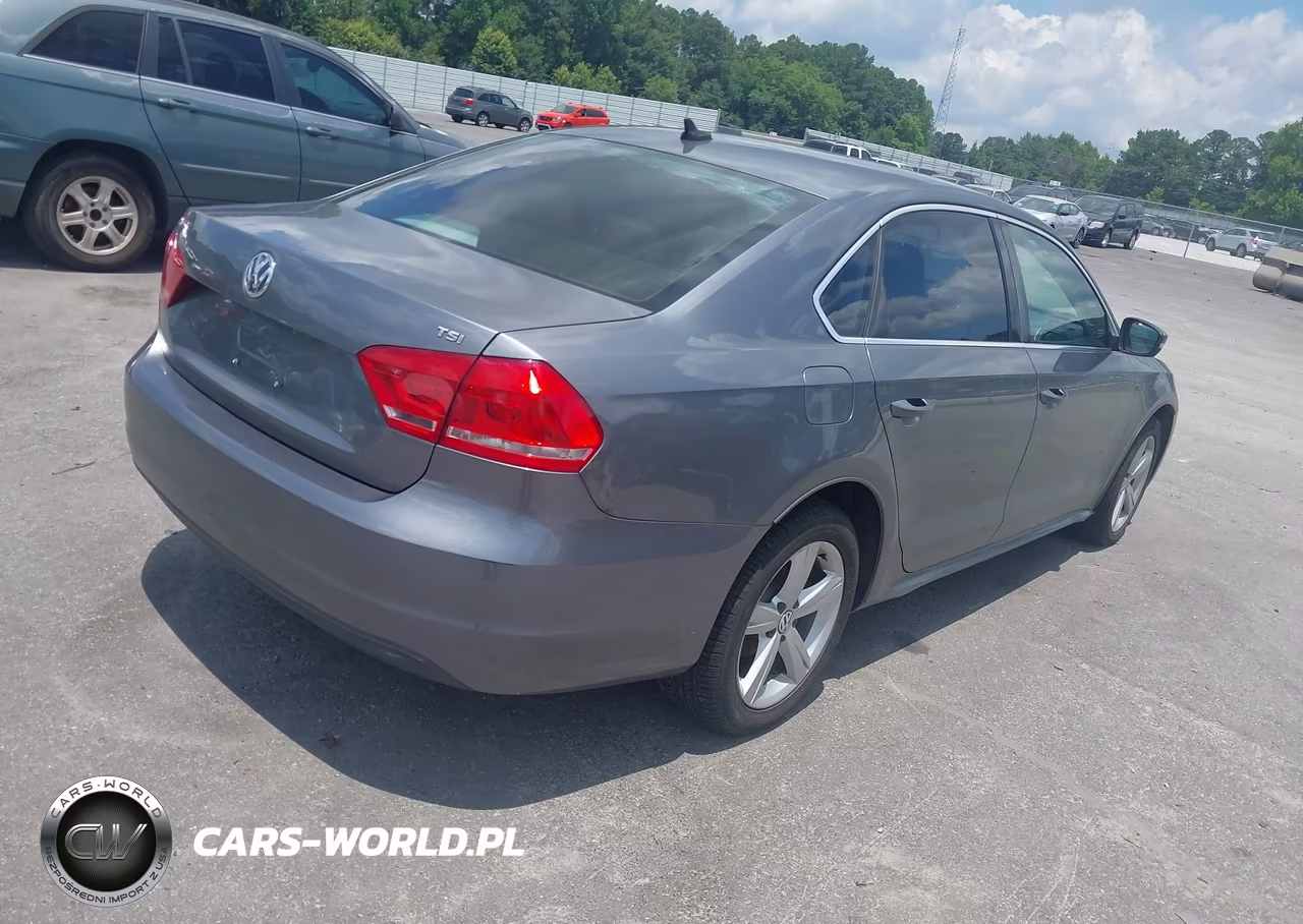 2015 Volkswagen Passat 1.8T Limited Edition VIN:1VWAS7A3XFC110297 - 4