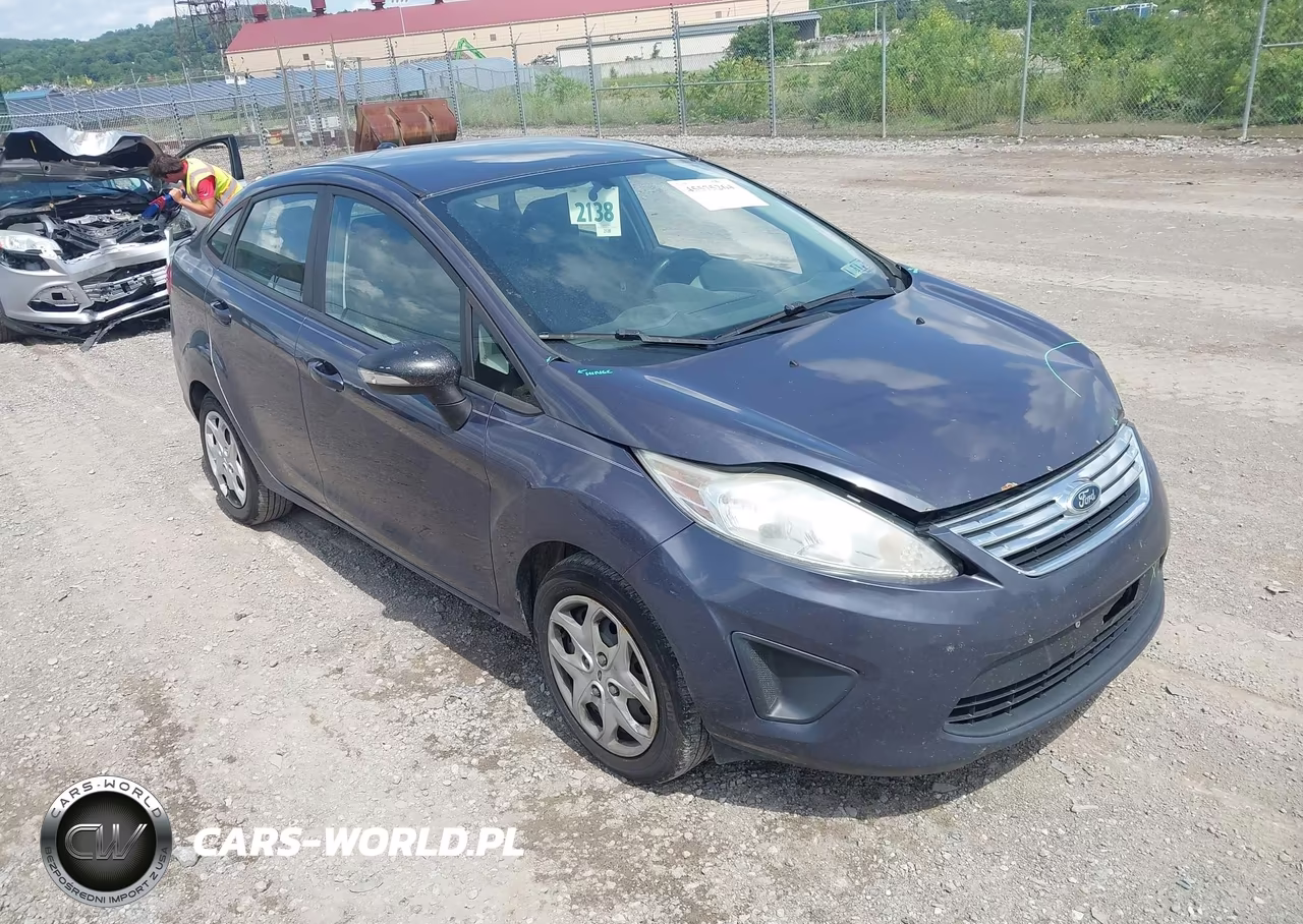 2013 Ford Fiesta Se – zdjęcie 1 z 12