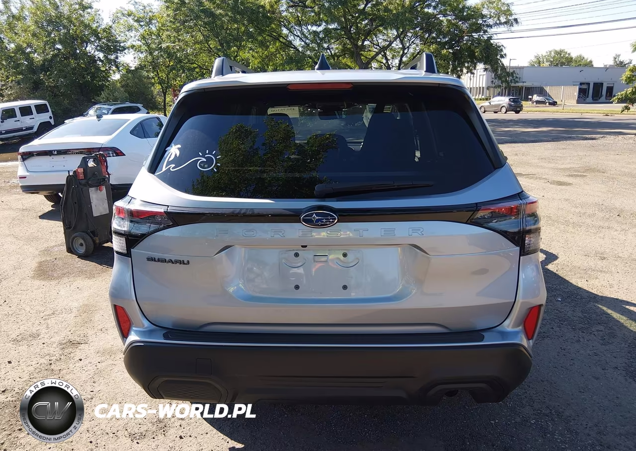 2025 Subaru Forester Premium VIN:JF2SLDDCXSH546872 - 16