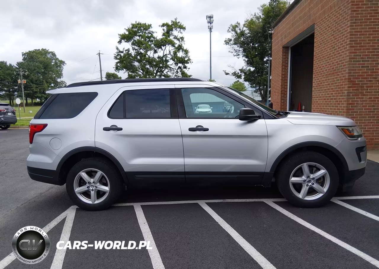 2018 Ford Explorer VIN:1FM5K8B8XJGA59417 - 17