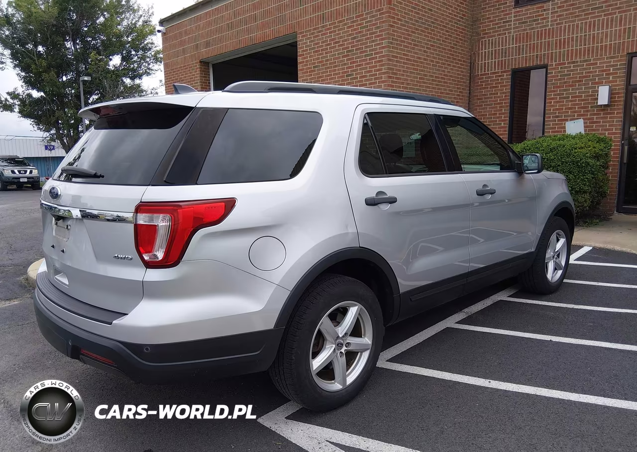 2018 Ford Explorer VIN:1FM5K8B8XJGA59417 - 4