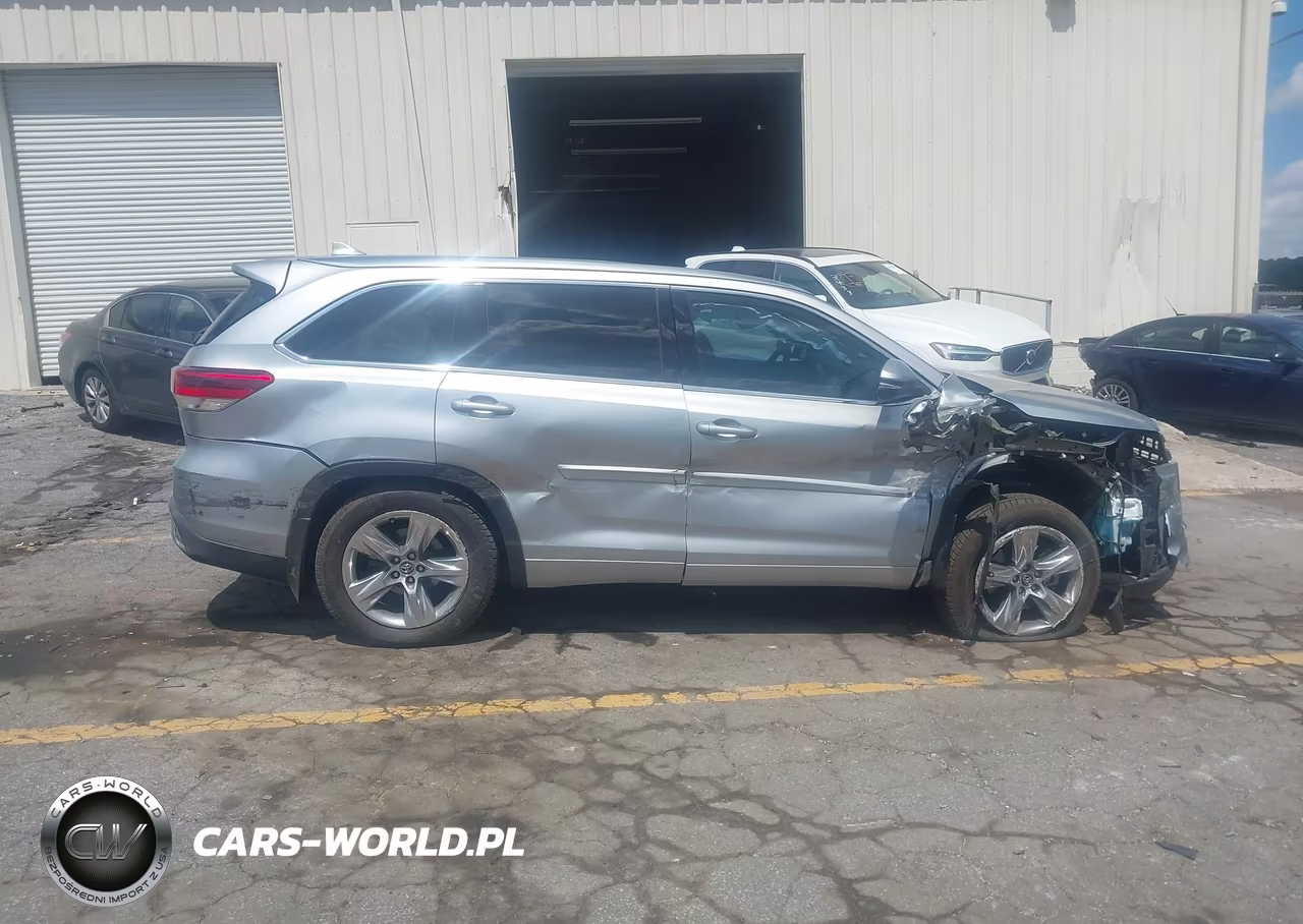 2018 Toyota Highlander Limited VIN:5TDDZRFH0JS847608 - 13