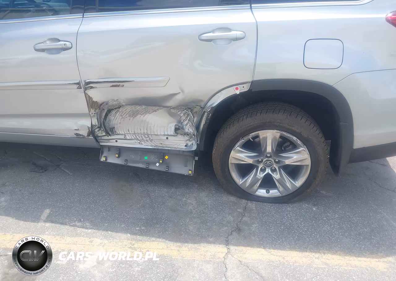2018 Toyota Highlander Limited VIN:5TDDZRFH0JS847608 - 6