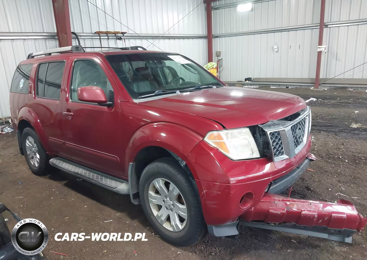 2005 Nissan Pathfinder Le