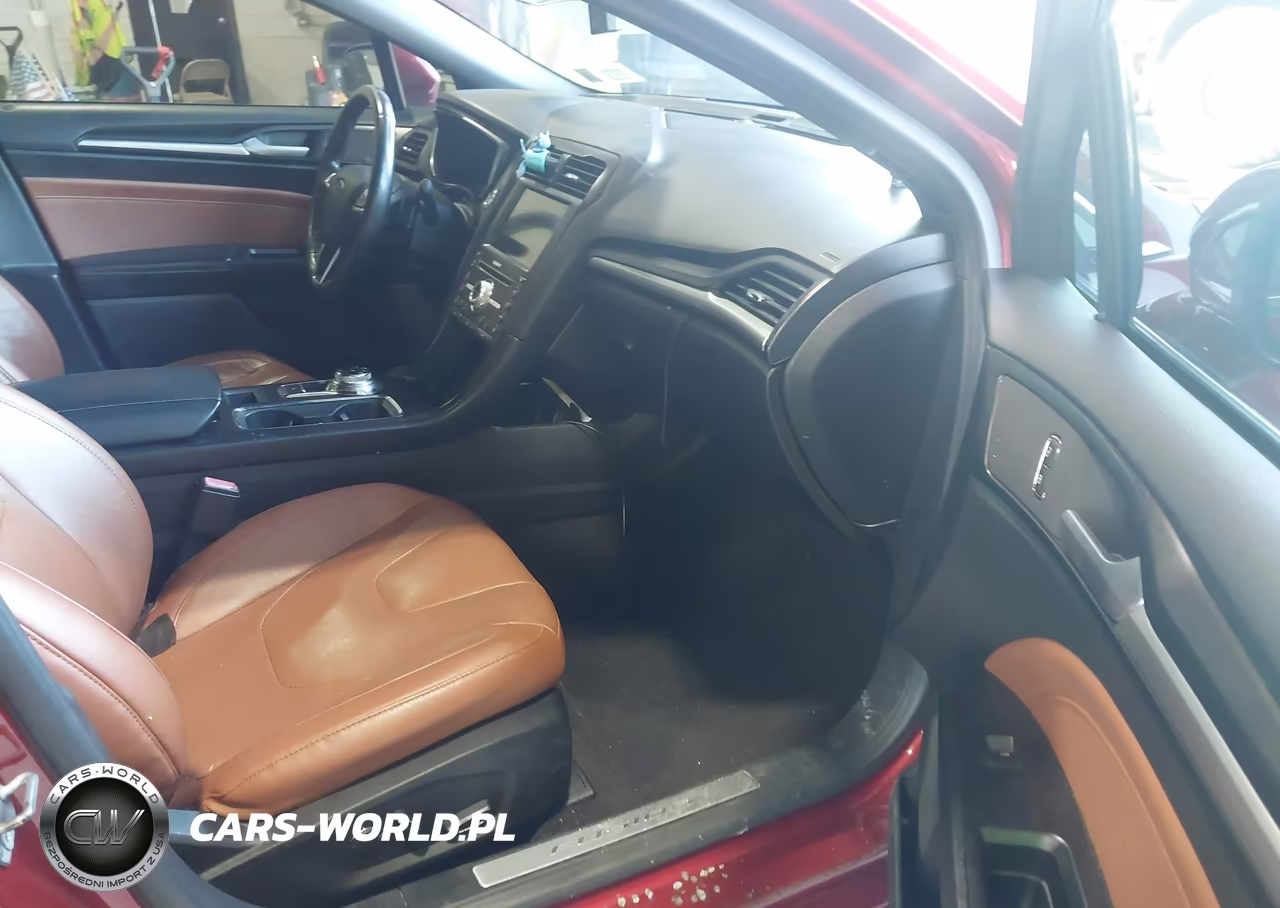 2019 Ford Fusion Titanium VIN:3FA6P0D99KR187276 - 5