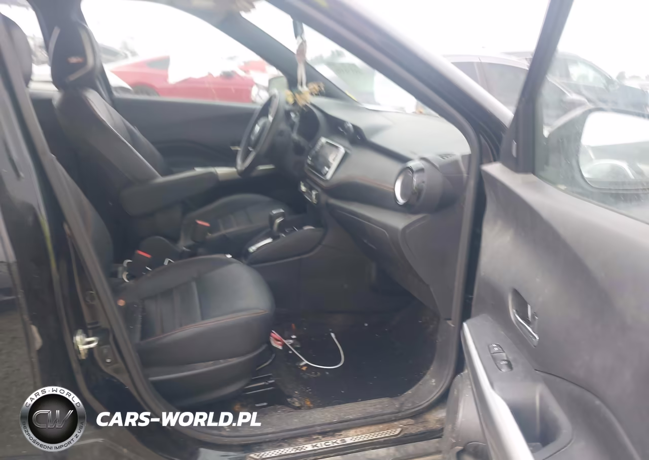 2019 Nissan Kicks Sr VIN:3N1CP5CU1KL545170 - 5