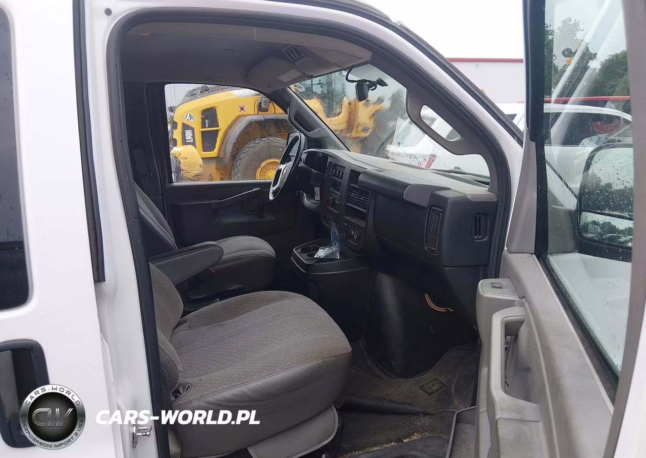 2017 Chevrolet Express 2500 Ls VIN:1GNWGEFG6H1263601 - 5