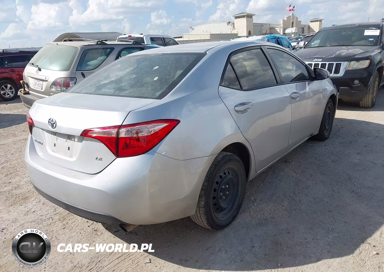2019 Toyota Corolla Le VIN:5YFBURHE4KP856508 - 4