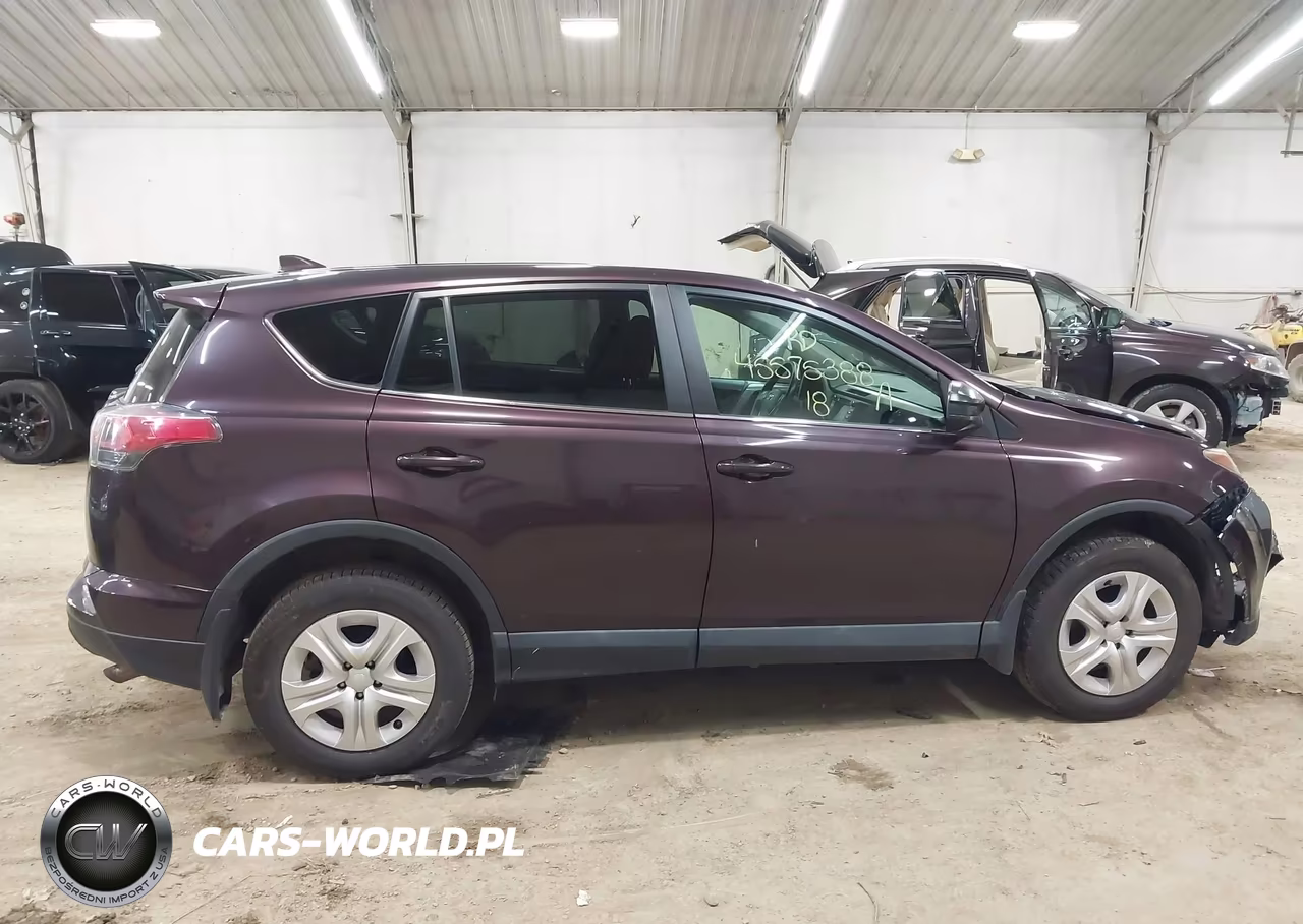 2018 Toyota Rav4 Le VIN:2T3BFREV8JW725469 - 13