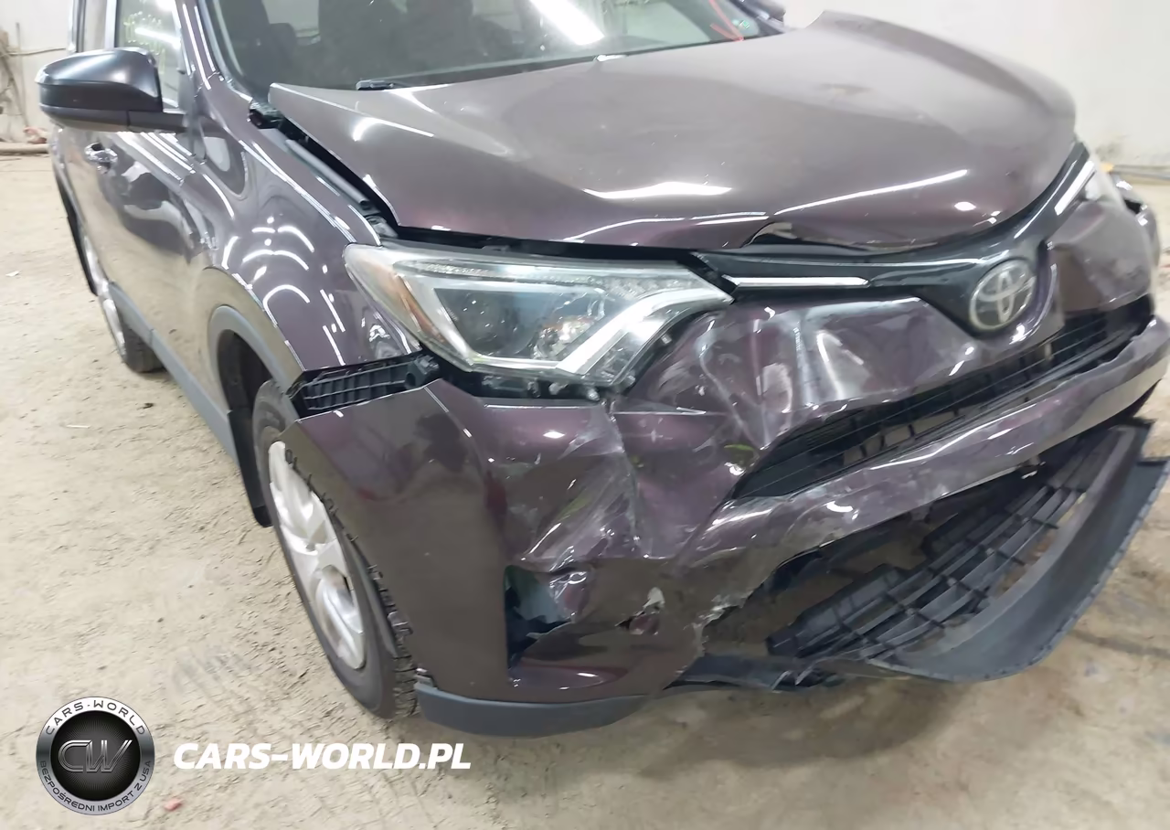 2018 Toyota Rav4 Le VIN:2T3BFREV8JW725469 - 17