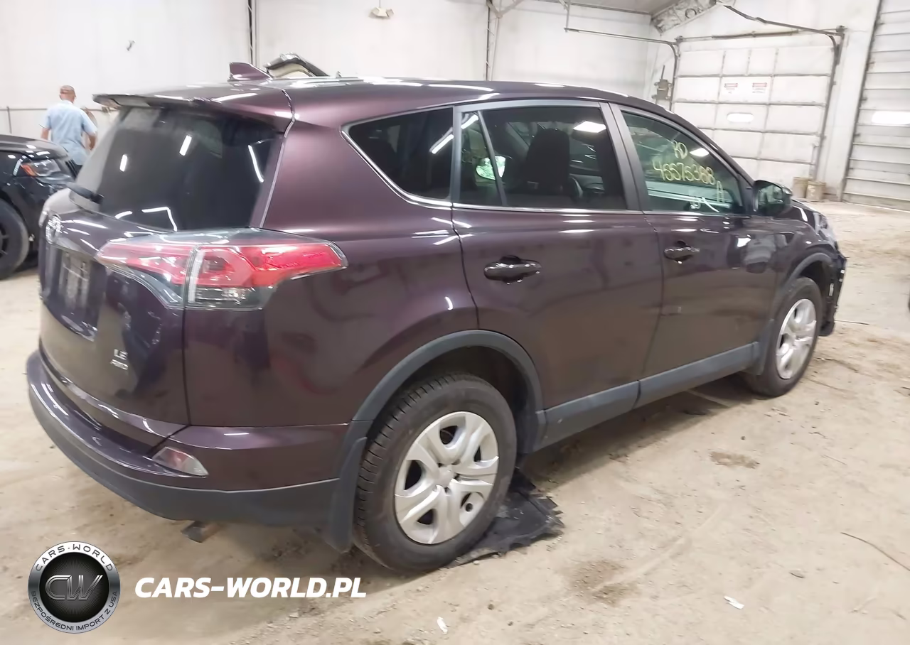 2018 Toyota Rav4 Le VIN:2T3BFREV8JW725469 - 4