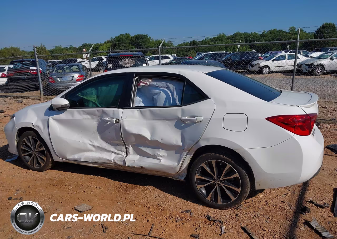 2017 Toyota Corolla Se VIN:5YFBURHE2HP669681 - 14