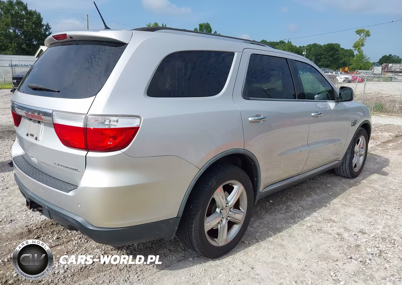 2011 Dodge Durango Citadel VIN:1D4SD5GTXBC592666 - 4