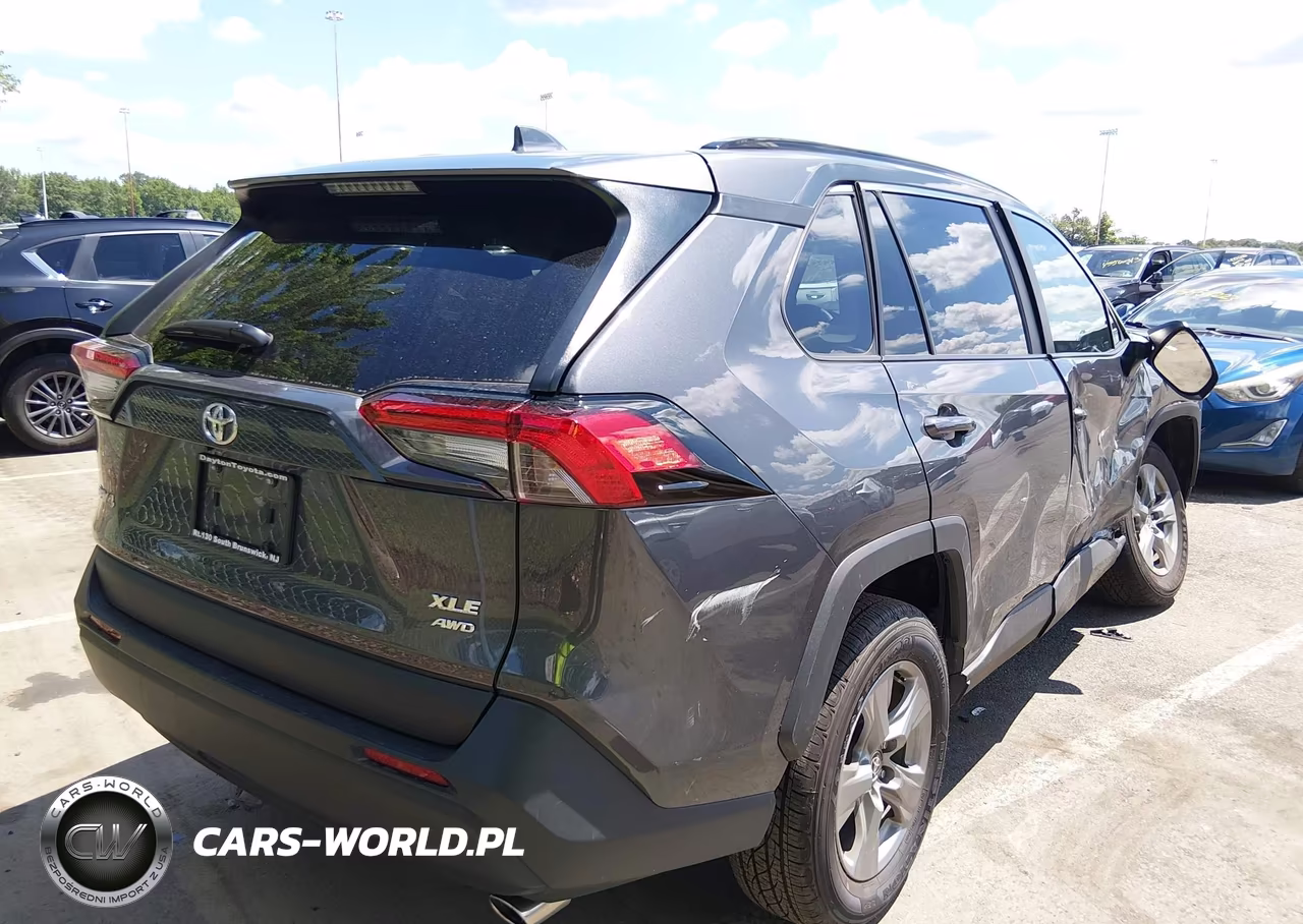 2025 Toyota Rav4 Xle VIN:2T3P1RFV7SW632737 - 4
