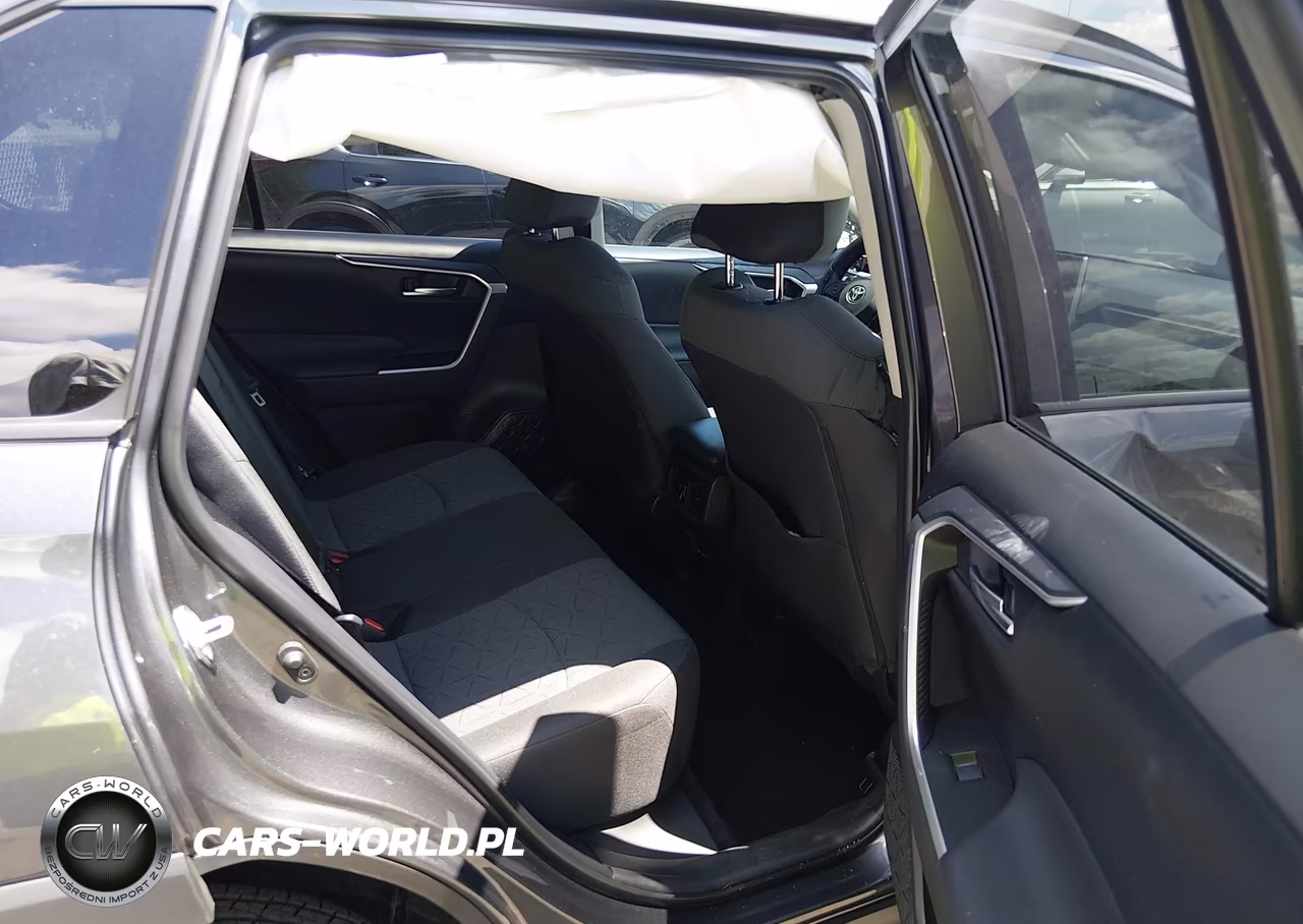 2025 Toyota Rav4 Xle VIN:2T3P1RFV7SW632737 - 8