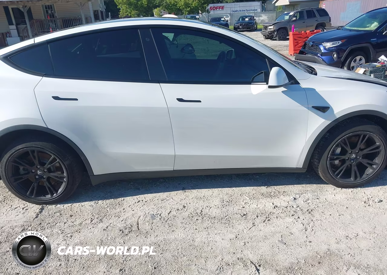 2020 Tesla Model Y Long Range Dual Motor All-Wheel Drive VIN:5YJYGDEE4LF038654 - 13