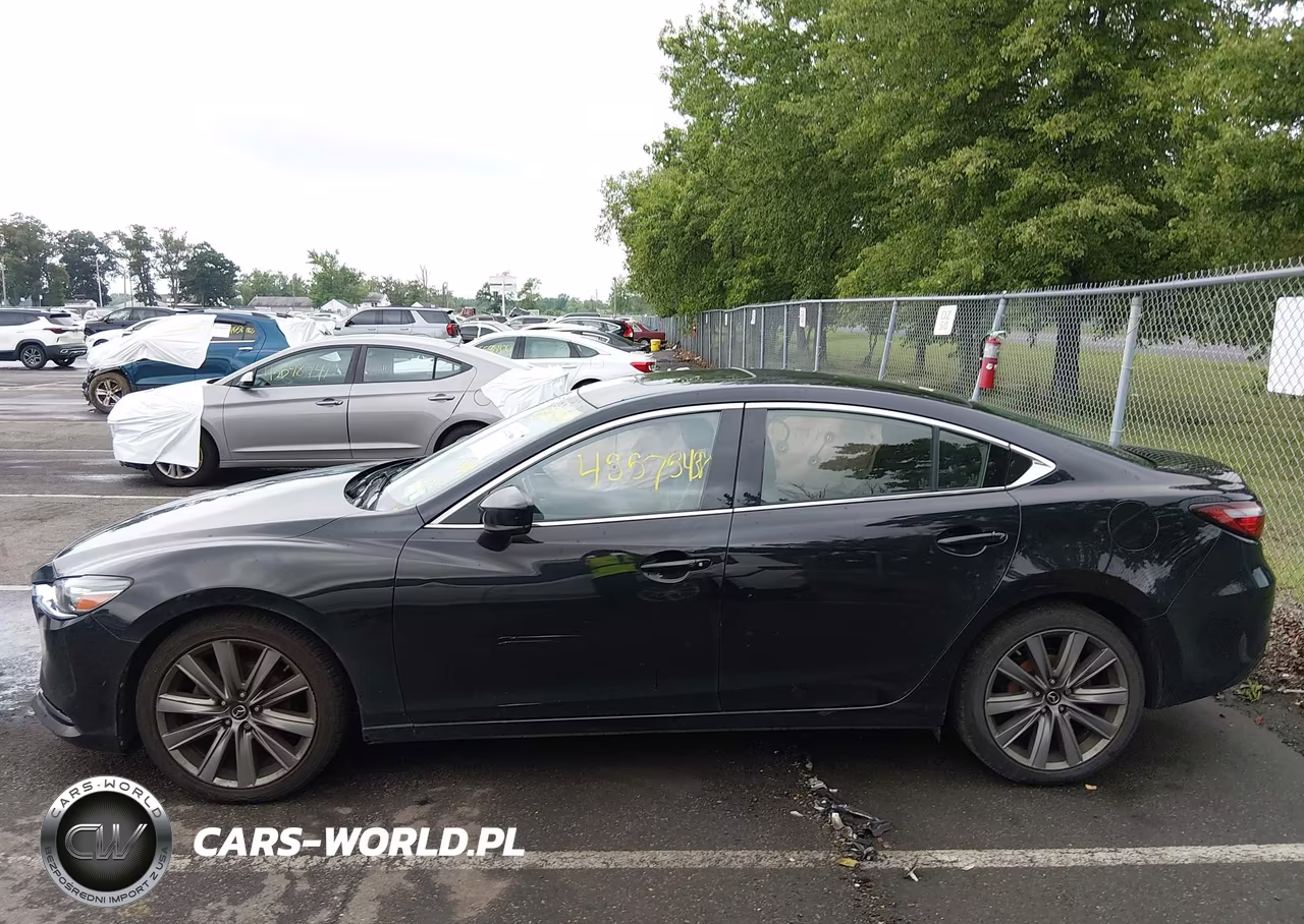 2018 Mazda Mazda6 Touring VIN:JM1GL1VM6J1310852 - 14