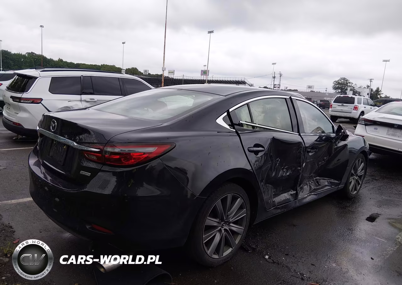 2018 Mazda Mazda6 Touring VIN:JM1GL1VM6J1310852 - 4