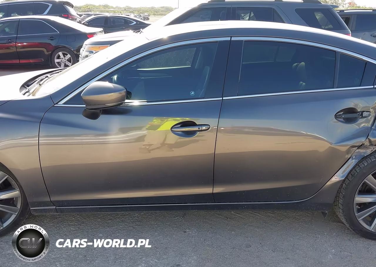2019 Mazda Mazda6 Touring VIN:JM1GL1VM8K1501108 - 14