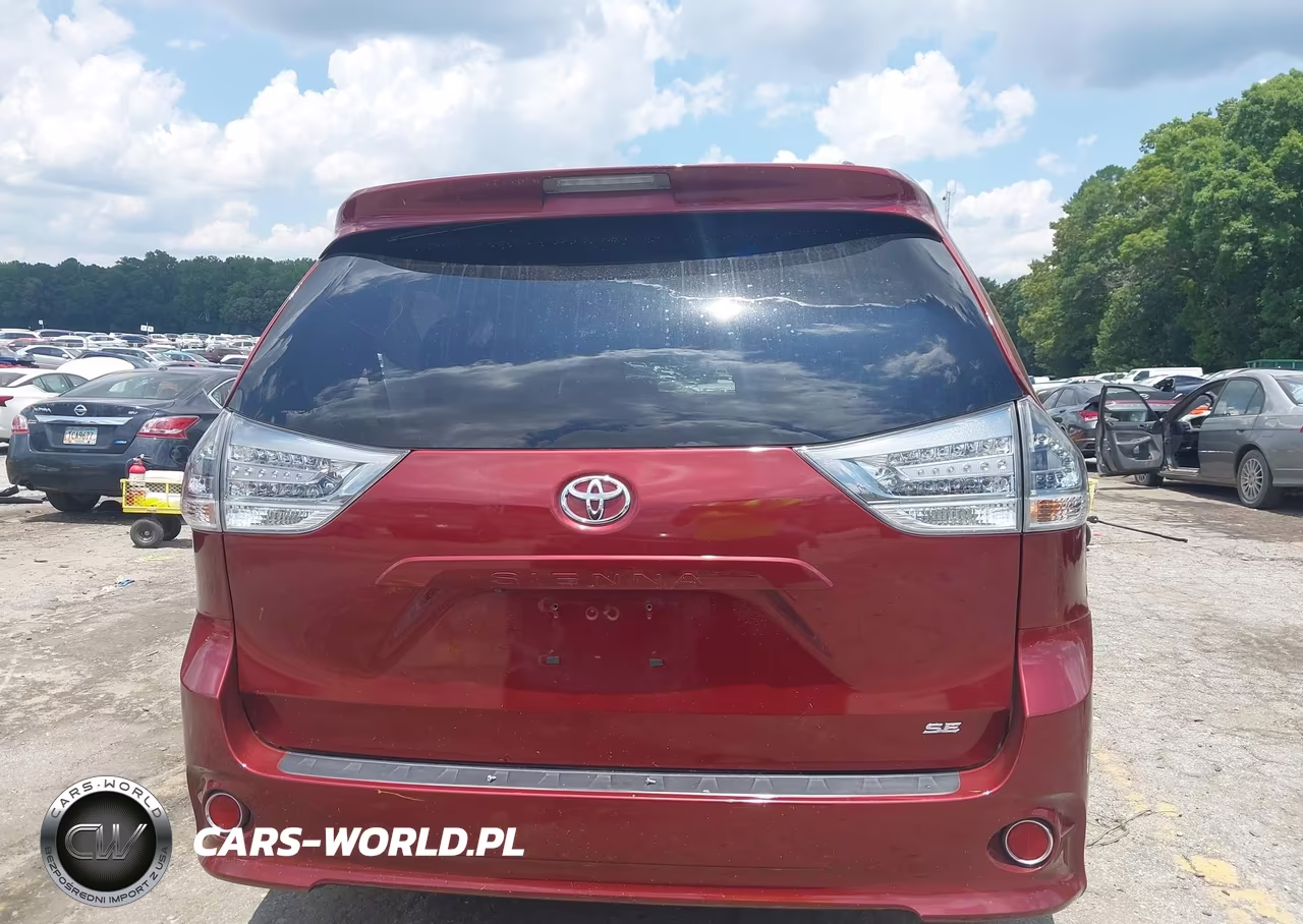 2016 Toyota Sienna Se Premium 8 Passenger VIN:5TDXK3DC6GS725849 - 16