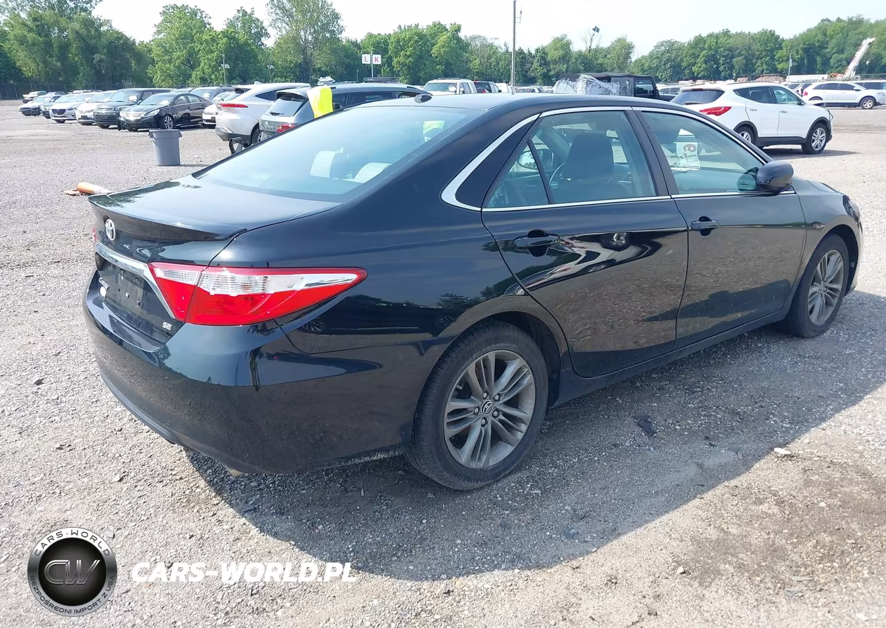 2015 Toyota Camry Se VIN:4T1BF1FK9FU913665 - 4