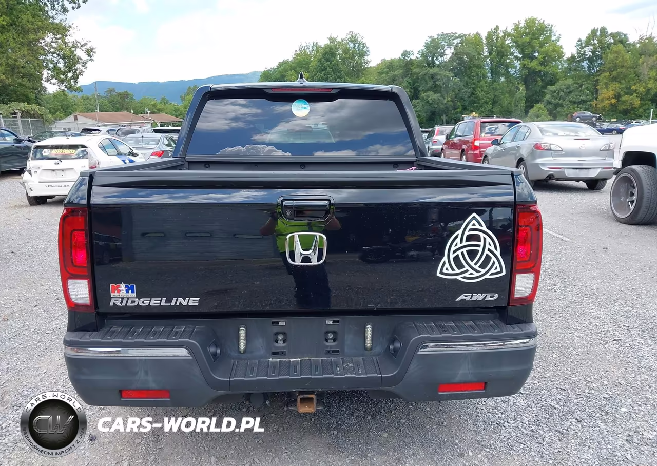 2019 Honda Ridgeline Sport VIN:5FPYK3F1XKB018984 - 17