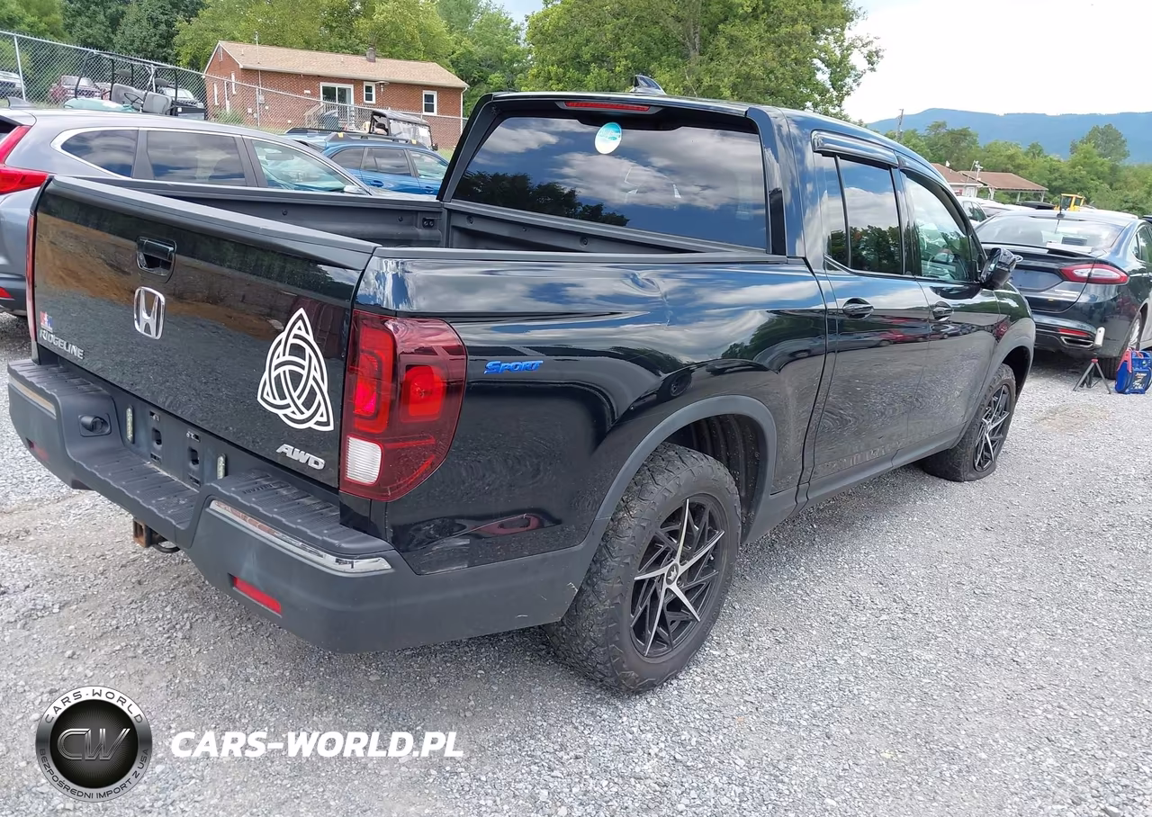 2019 Honda Ridgeline Sport VIN:5FPYK3F1XKB018984 - 4