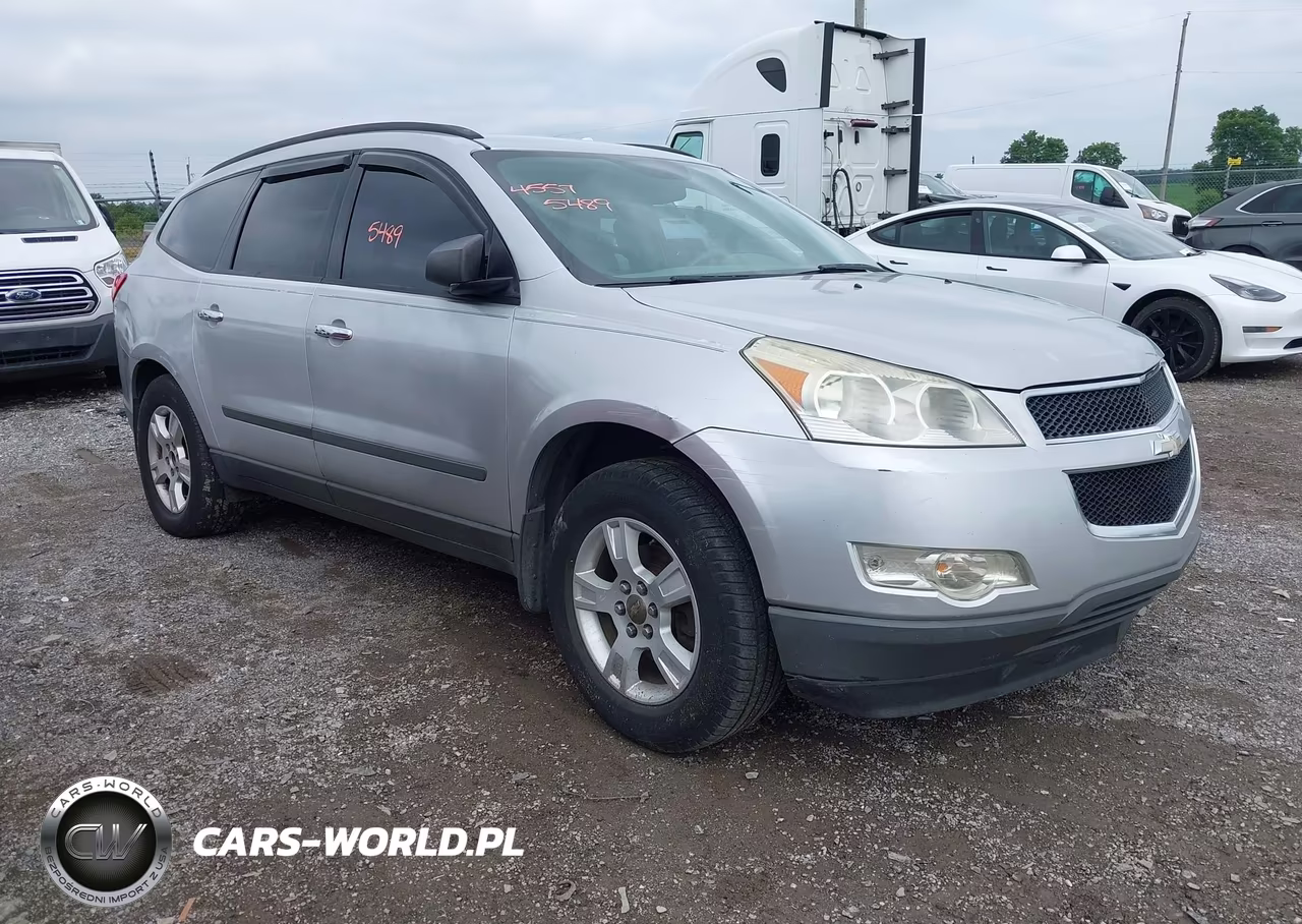 2011 Chevrolet Traverse Ls – zdjęcie 1 z 12