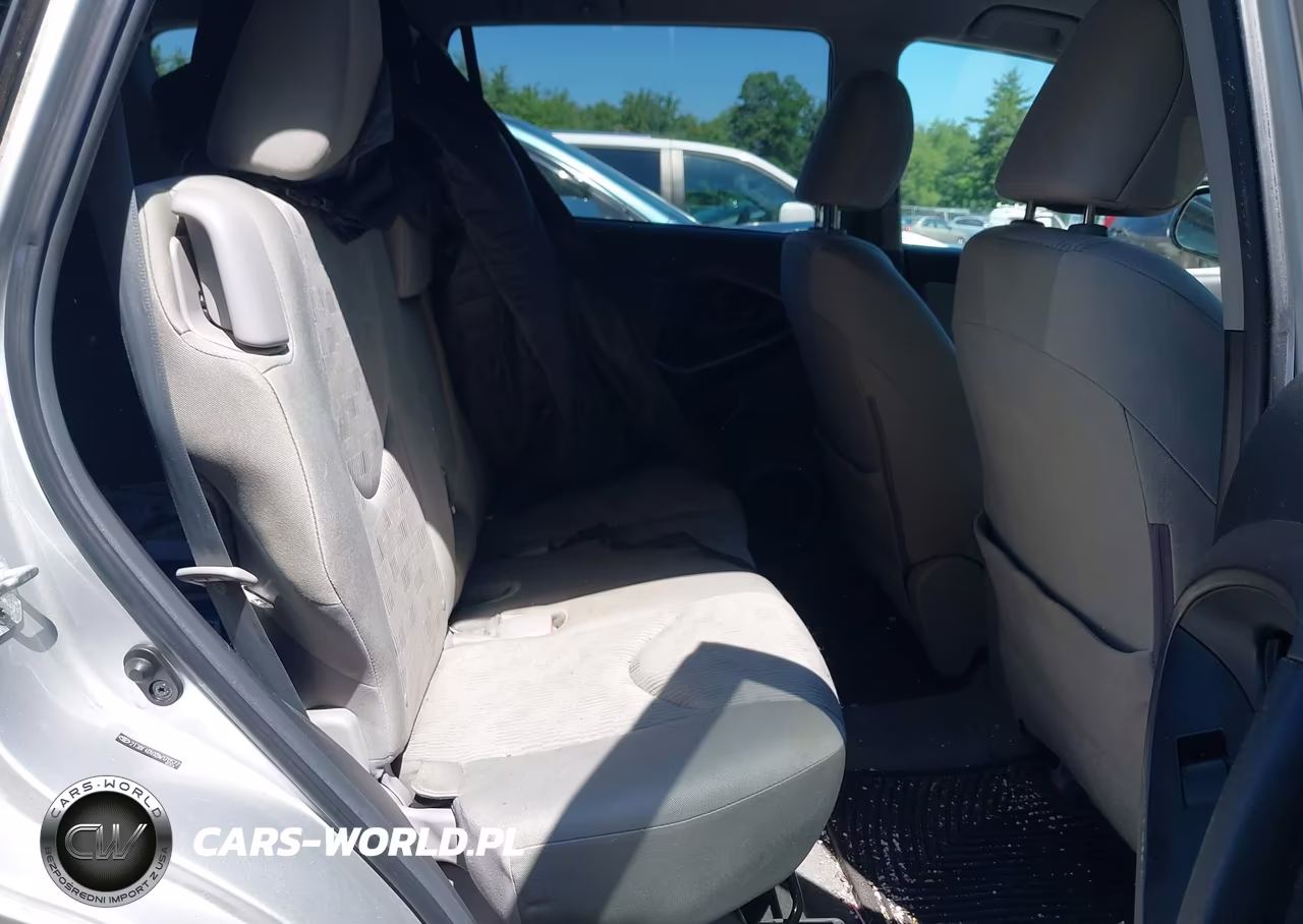 2011 Toyota Rav4 VIN:2T3BF4DVXBW170577 - 8
