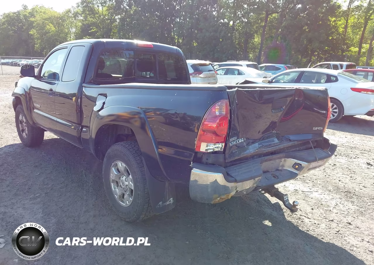 2007 Toyota Tacoma VIN:5TEUX42N97Z380642 - 3