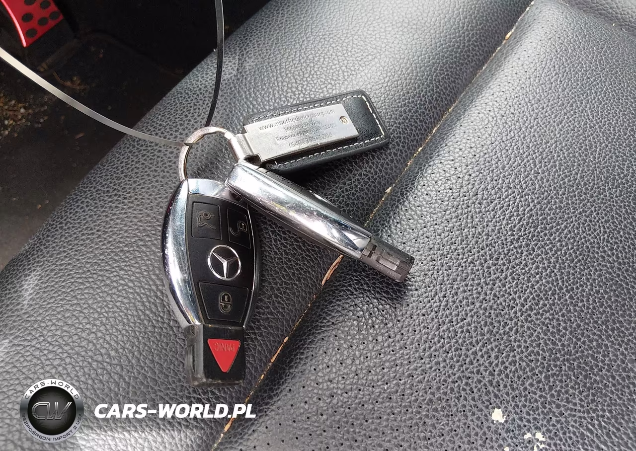 2011 Mercedes-Benz E 350 4Matic VIN:WDDHF8HB6BA439213 - 11
