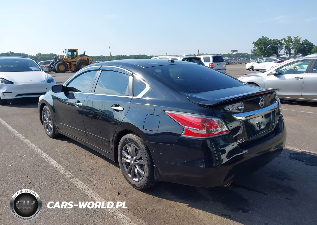 2015 Nissan Altima 2.5 S VIN:1N4AL3AP6FN903666 - 3