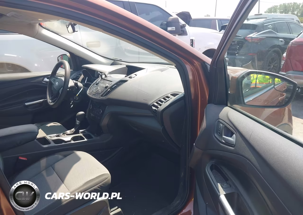 2017 Ford Escape Se VIN:1FMCU0GDXHUC77278 - 5