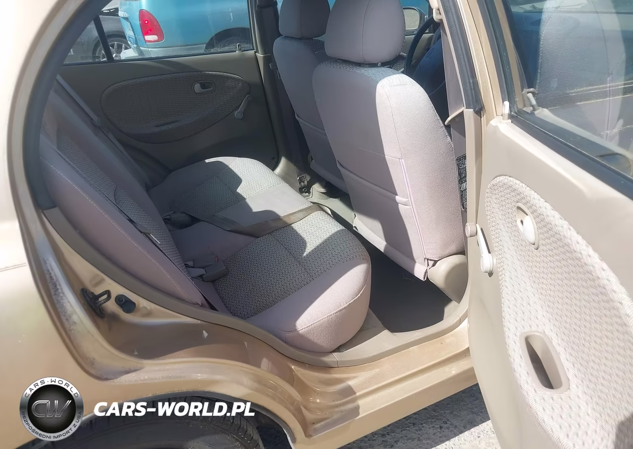 2002 Kia Rio VIN:KNADC123226146435 - 8