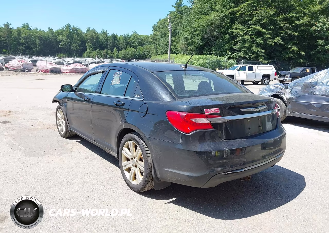 2013 Chrysler 200 Touring VIN:1C3CCBBB7DN543678 - 3