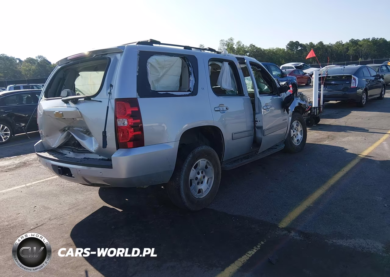 2014 Chevrolet Tahoe Lt VIN:1GNSCBE09ER189696 - 4