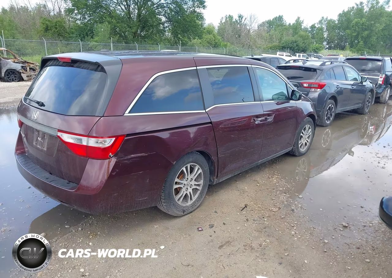 2013 Honda Odyssey Ex-L VIN:5FNRL5H65DB082884 - 4